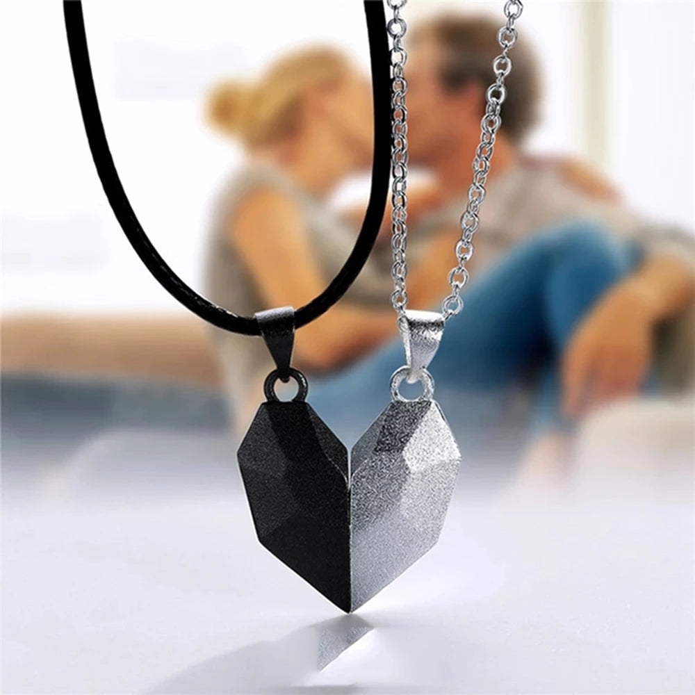 Magnetic Heartbeat Couple Necklace