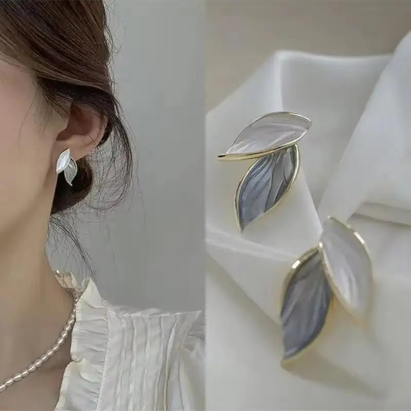 Korean Crystal Heart Earrings